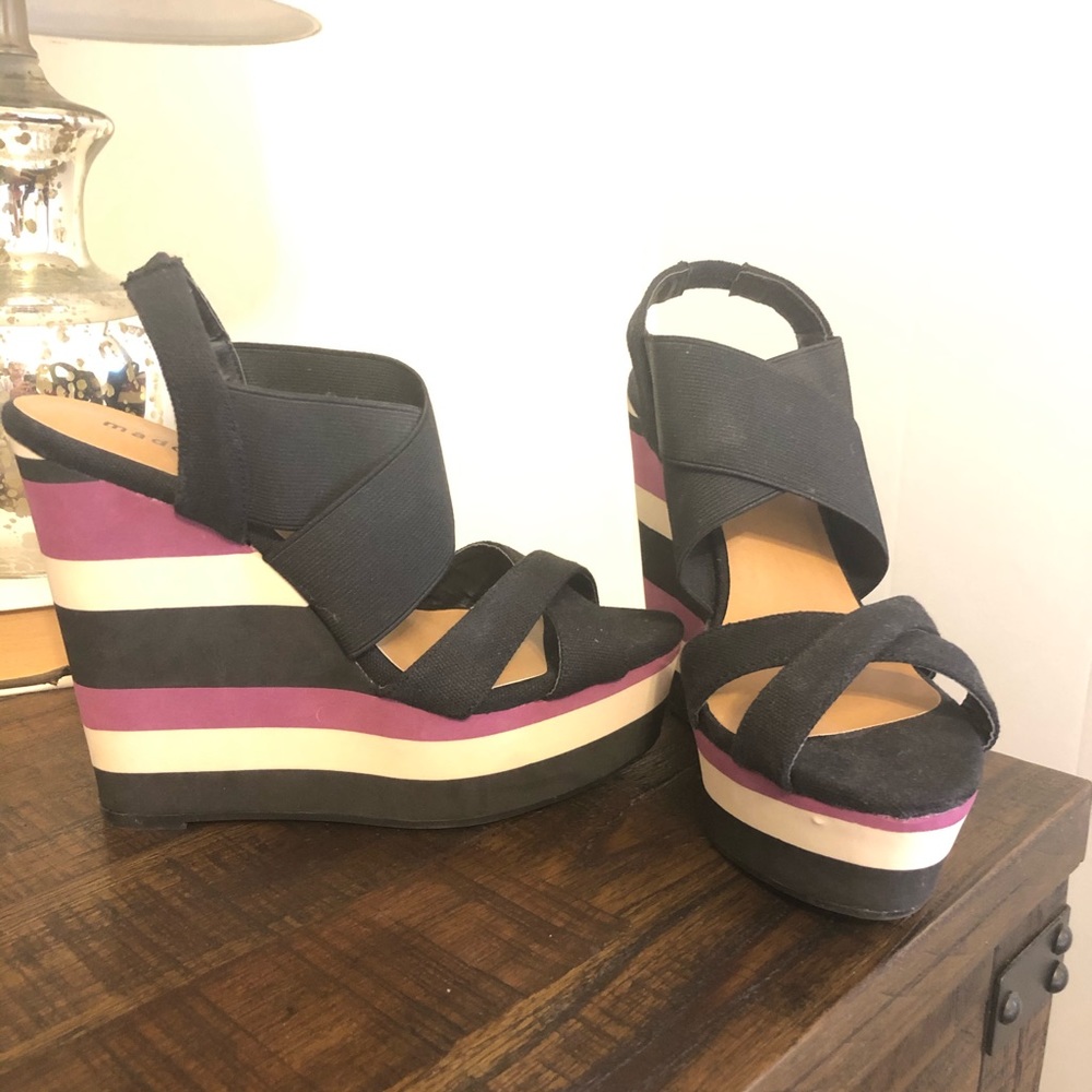 Madden Girl wedges